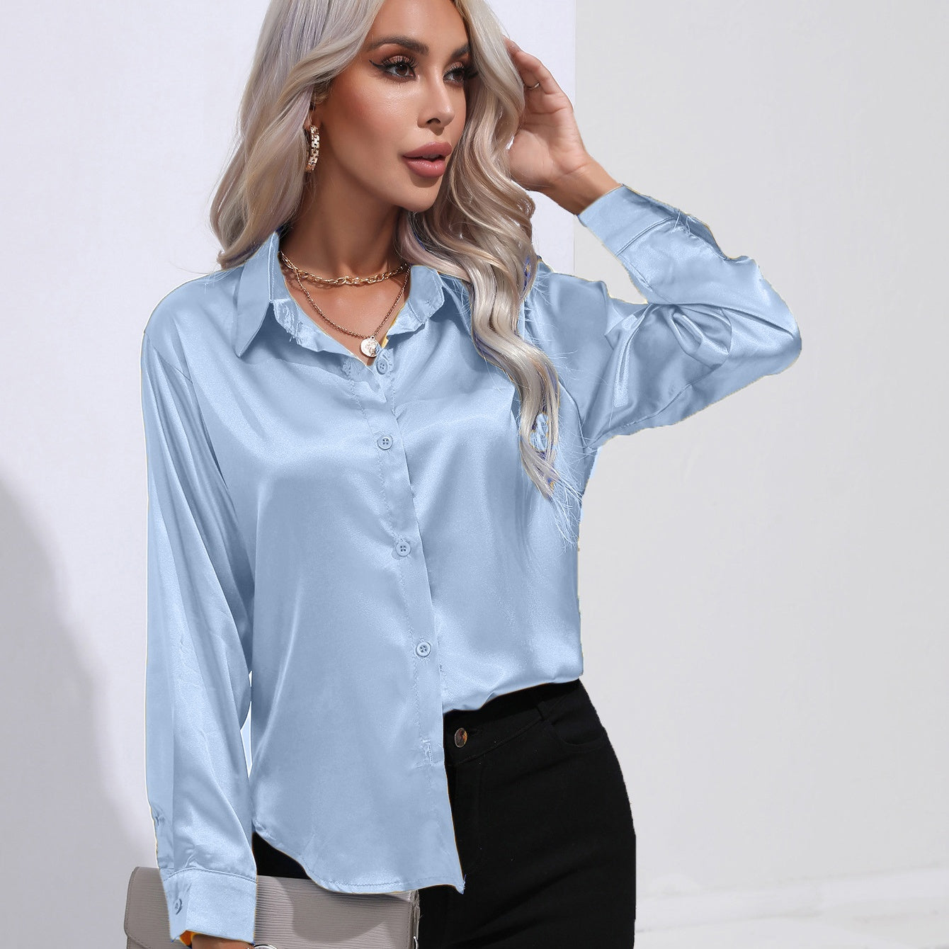 Anita - Elegante satijnen slim fit blouse
